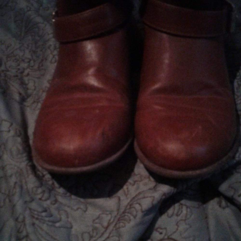 Boots - Picture 3 of 3